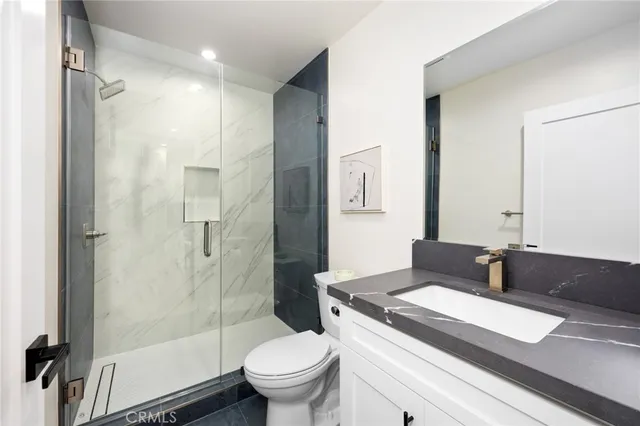 $2,349,000 | 914 North Catalina Street, Burbank, CA 91505