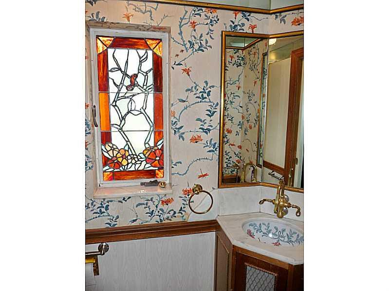 1899 Greentree Road Pittsburgh, PA 15220 - Photo 14 of 25 Partial Bath.