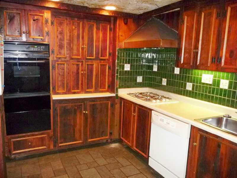 1899 Greentree Road Pittsburgh, PA 15220 - Photo 10 of 25 Kitchen.