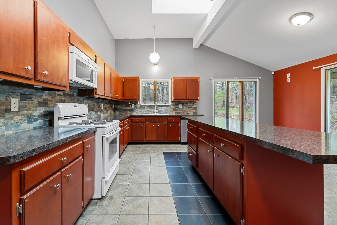 104 Hawkins Road Deposit, NY 13754 - Photo 9 of 23