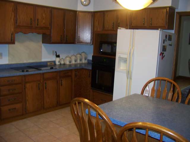 721 Randall Avenue Rhinelander, WI 54501 - Photo 4 of 17 Gallery Image 4