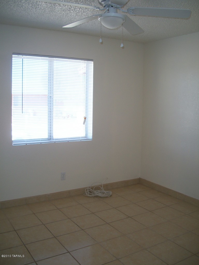 6681 South Draper Road Tucson, AZ 85757 - Photo 8 of 13 Gallery Image 8
