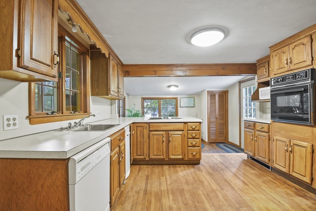 6 Fryeburg Road Woburn, MA 01801 - Photo 11 of 34 Gallery Image 11