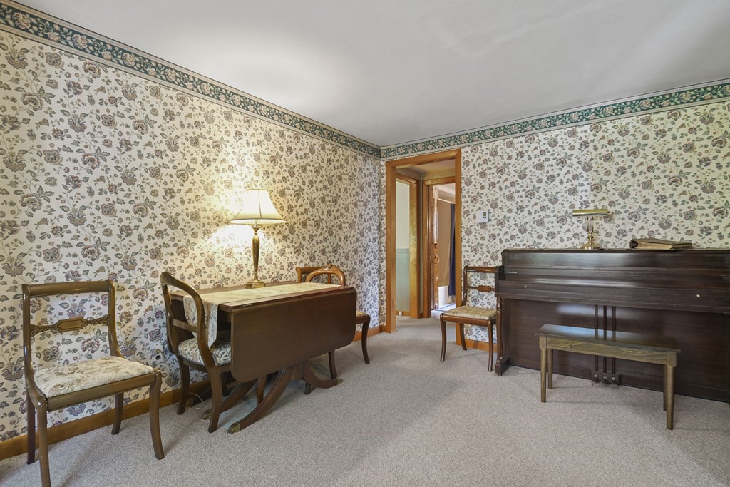 6 Fryeburg Road Woburn, MA 01801 - Photo 5 of 34 Gallery Image 5