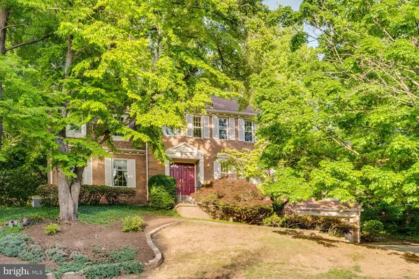$1,199,999 | 2008 Mason Hill Drive, Alexandria, VA 22307