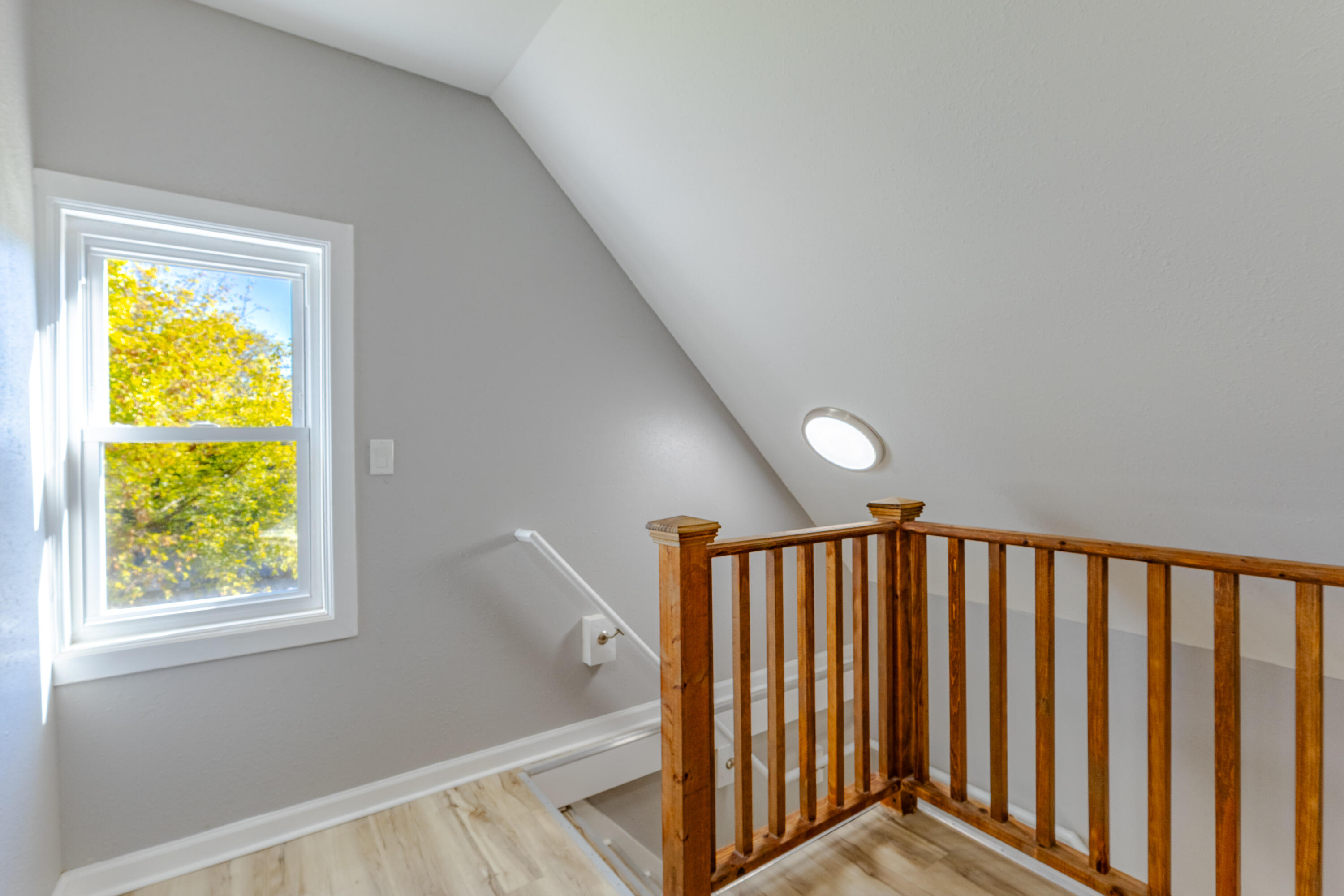 3230 North 12th Street Milwaukee, WI 53206 - Photo 18 of 32 upstairs landing