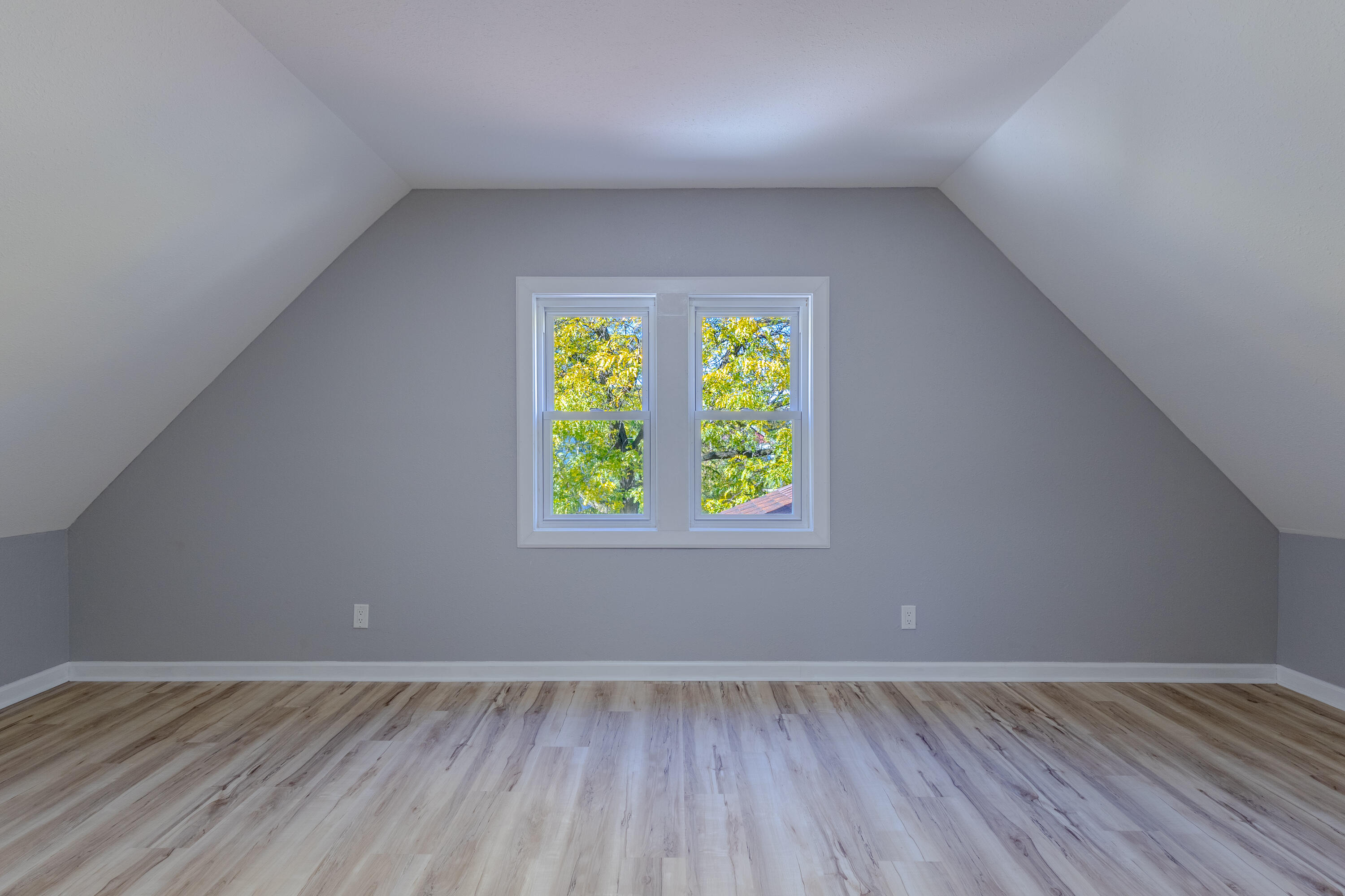 3230 North 12th Street Milwaukee, WI 53206 - Photo 22 of 32 Master bedroom upstairs