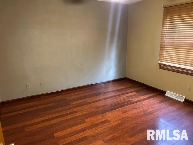 $134,900 | 3136 Lakeshire Drive, Springfield, IL 62707