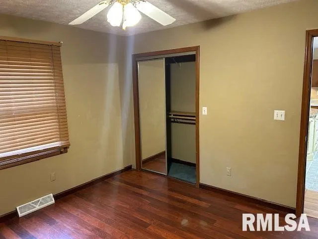 $134,900 | 3136 Lakeshire Drive, Springfield, IL 62707