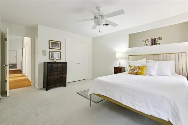 $635,000 | 3704 Severn Avenue, Metairie, LA 70002