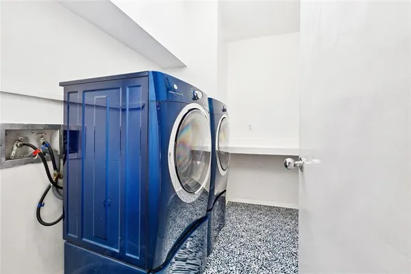 $635,000 | 3704 Severn Avenue, Metairie, LA 70002