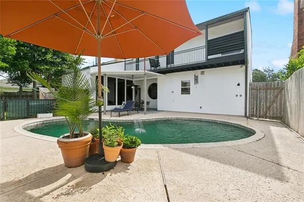 $635,000 | 3704 Severn Avenue, Metairie, LA 70002