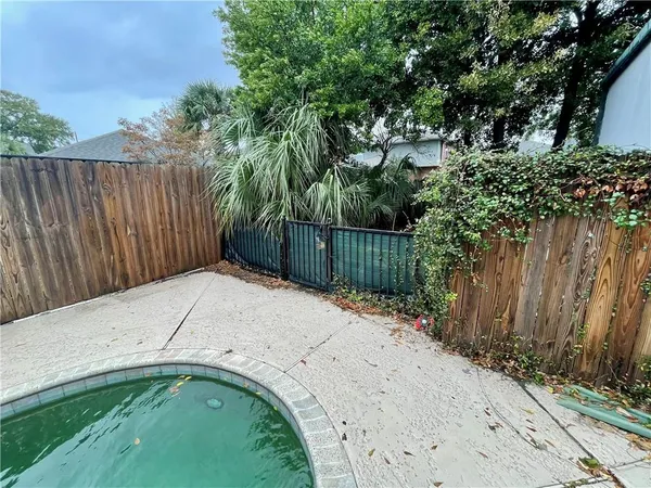 $635,000 | 3704 Severn Avenue, Metairie, LA 70002