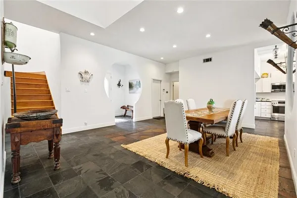$635,000 | 3704 Severn Avenue, Metairie, LA 70002