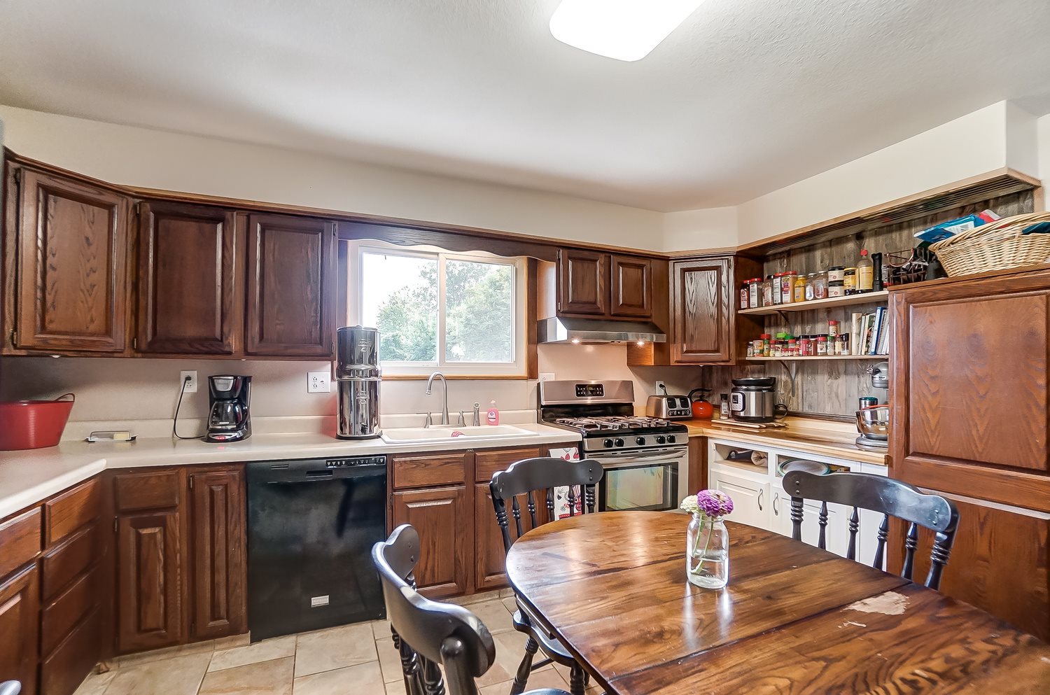 2121 Bremer Road Fort Wayne, IN 46803 - Photo 12 of 31