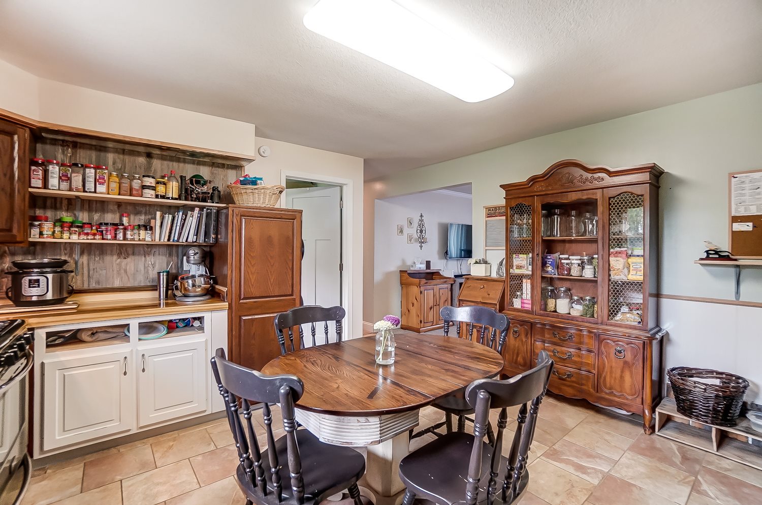 2121 Bremer Road Fort Wayne, IN 46803 - Photo 13 of 31