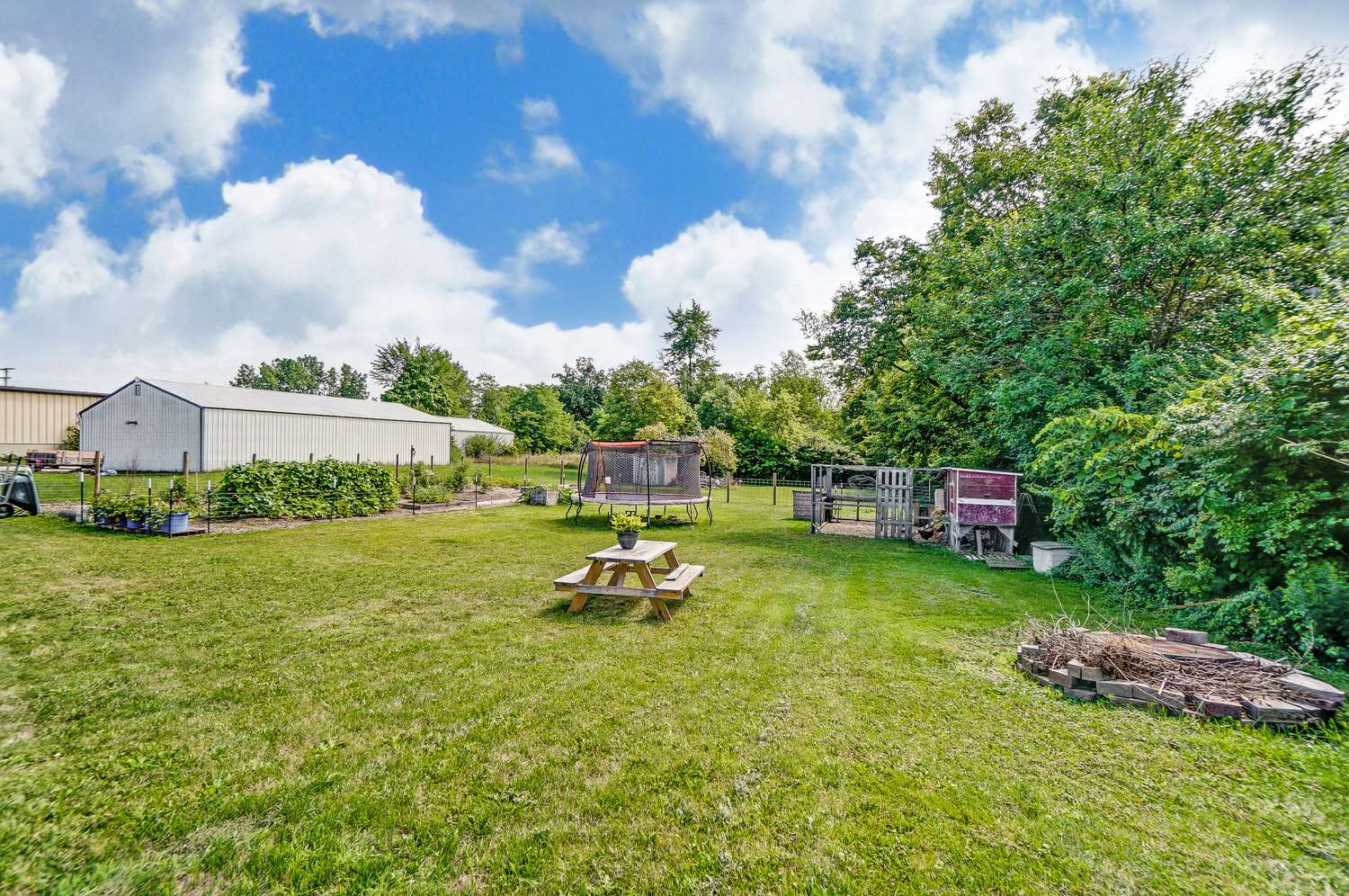 2121 Bremer Road Fort Wayne, IN 46803 - Photo 28 of 31