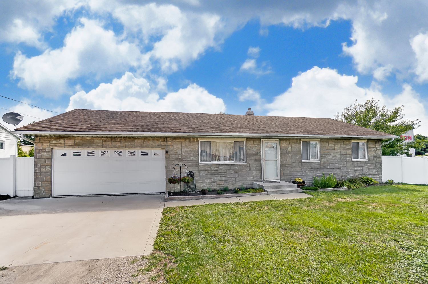 2121 Bremer Road Fort Wayne, IN 46803 - Photo 5 of 31