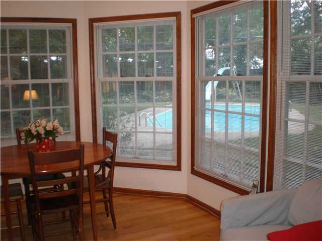 4305 Waybourn Road Columbus, OH 43220 - Photo 6 of 18
