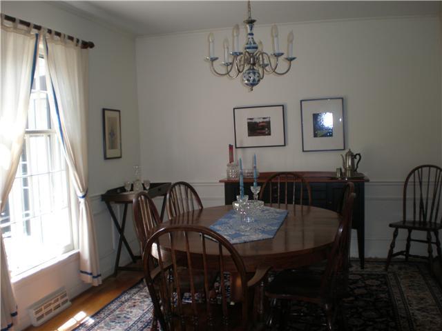 4305 Waybourn Road Columbus, OH 43220 - Photo 9 of 18