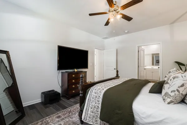 $509,900 | 411 Stonewall Jackson Boulevard, Staunton, VA 24401