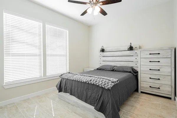 $1,800 | 114 Sierra Madre Street, Payne Springs, TX 75156