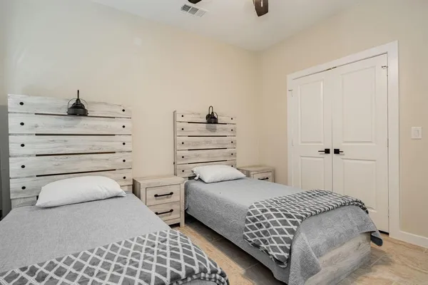 $1,800 | 114 Sierra Madre Street, Payne Springs, TX 75156