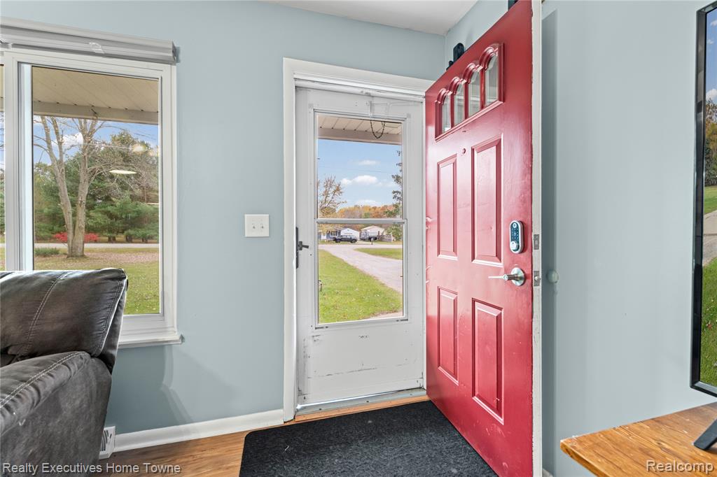 12429 East Mt Morris Road Columbiaville, MI 48421 - Photo 2 of 37 Gallery Image 2