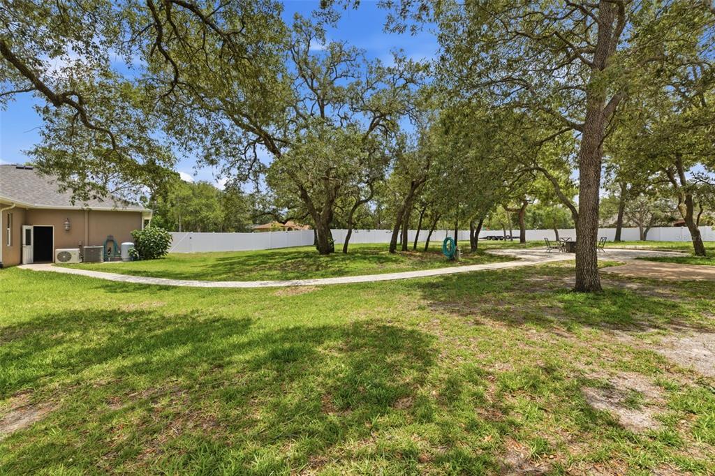 11145 Mountain Mockingbird Road Weeki Wachee, FL 34614 - Photo 13 of 84