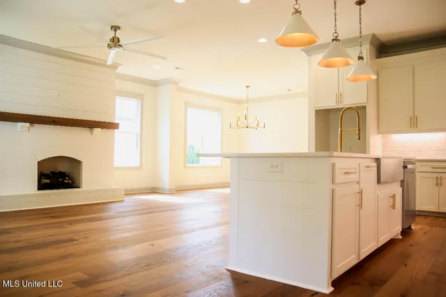 $649,999 | 256 Arbor Trail, Brandon, MS 39047