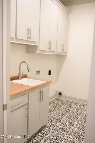 $649,999 | 256 Arbor Trail, Brandon, MS 39047