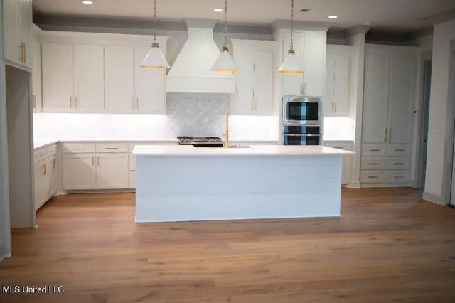 $649,999 | 256 Arbor Trail, Brandon, MS 39047