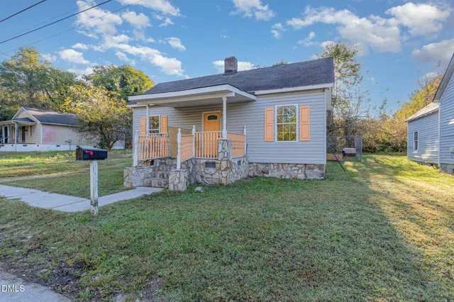 $90,000 | 810 Vaughan Street, Henderson, NC 27536