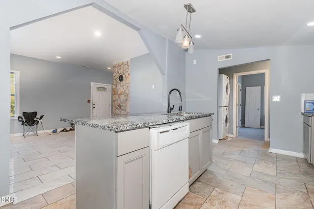 $90,000 | 810 Vaughan Street, Henderson, NC 27536