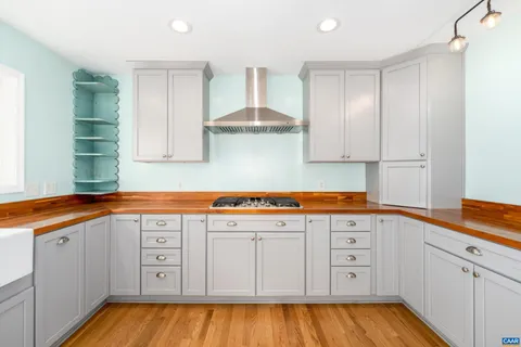 $850,000 | 9 Vine Ridge Drive, Palmyra, VA 22963