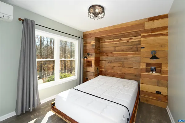 $850,000 | 9 Vine Ridge Drive, Palmyra, VA 22963