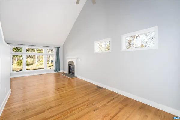 $850,000 | 9 Vine Ridge Drive, Palmyra, VA 22963