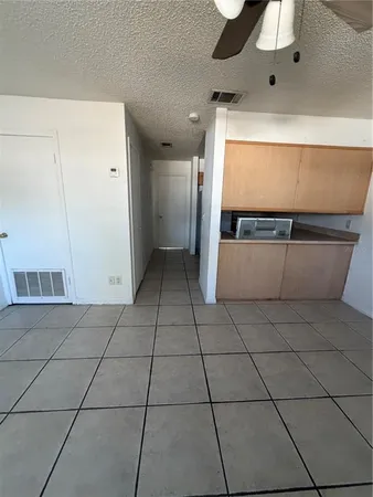 $1,275 | 1 Lake Villa Way, Kissimmee, FL 34743