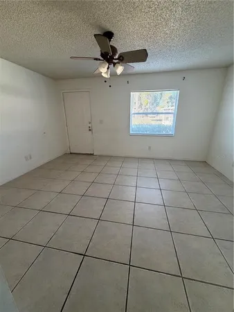 $1,275 | 1 Lake Villa Way, Kissimmee, FL 34743