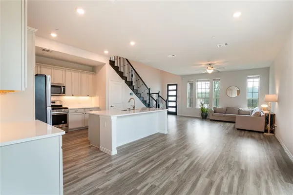 $569,000 | 520 Alden Way, Allen, TX 75013