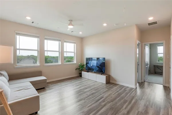 $569,000 | 520 Alden Way, Allen, TX 75013