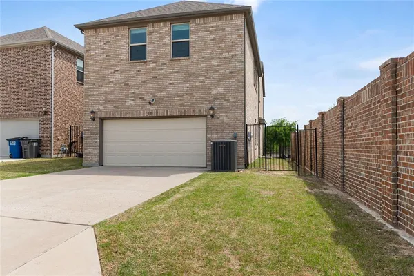$569,000 | 520 Alden Way, Allen, TX 75013