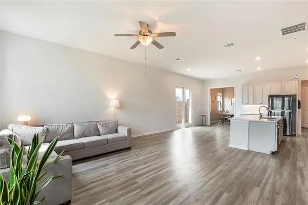 $569,000 | 520 Alden Way, Allen, TX 75013