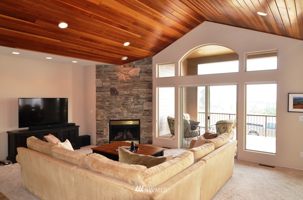 212 Key Lane Chelan, WA 98816 - Photo 6 of 25 Gallery Image 6