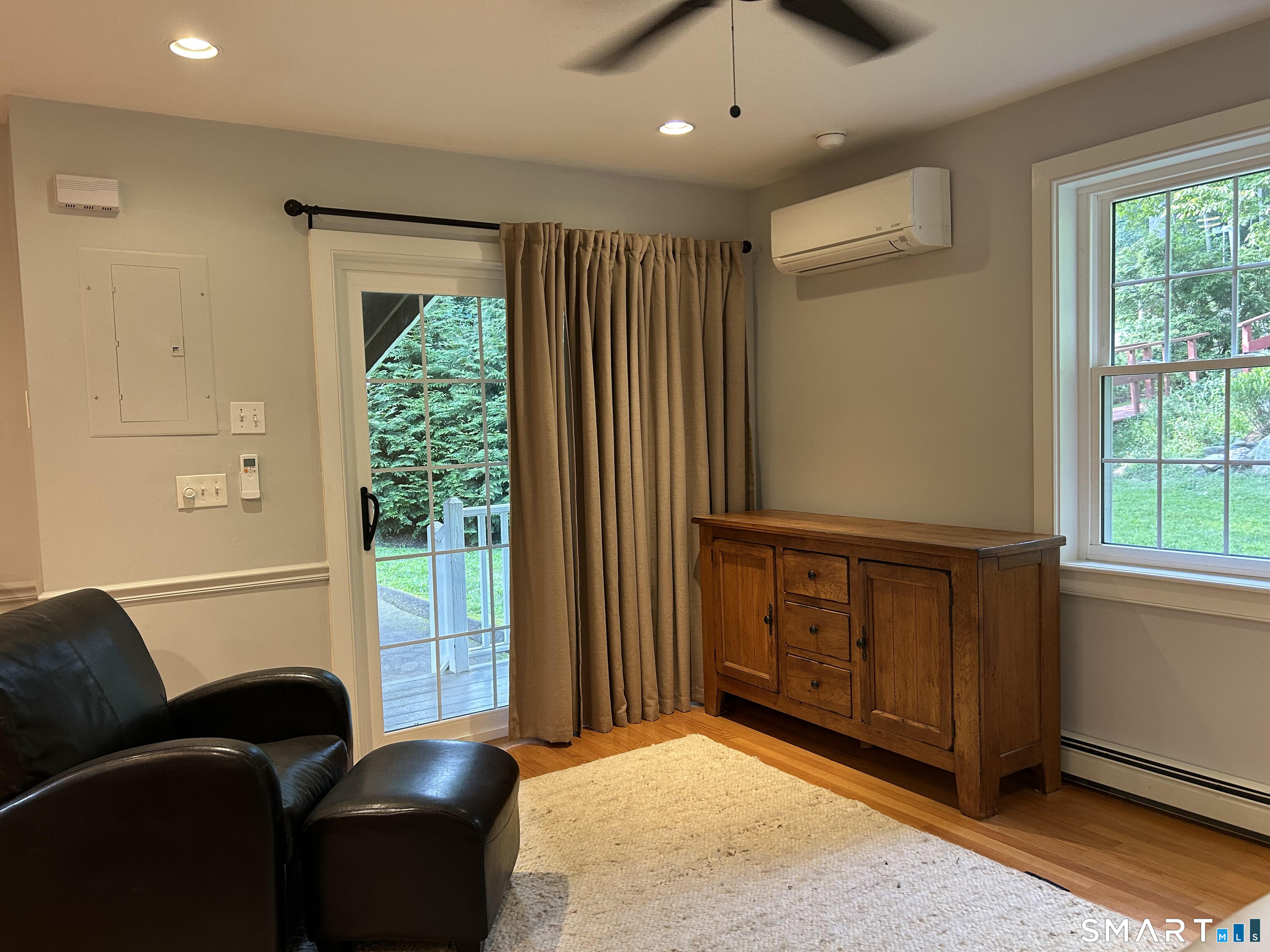 80 River Road Clinton, CT 06413 - Photo 10 of 26 Gallery Image 10