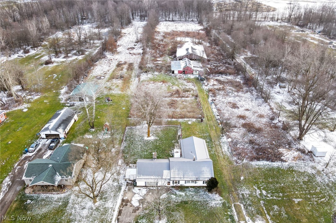 35643 Cooley Road Grafton, OH 44044 - Photo 7 of 30
