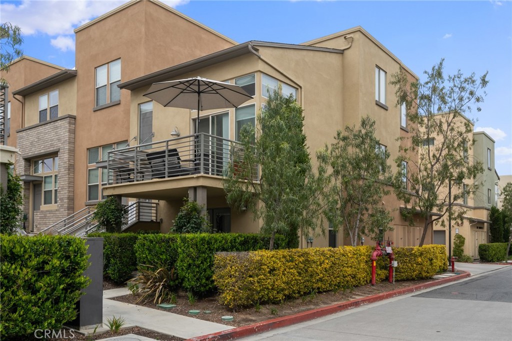 5441 Ocean, Unit 101 Hawthorne, CA 90250 - Photo 30 of 37 a front view of a house with a yard