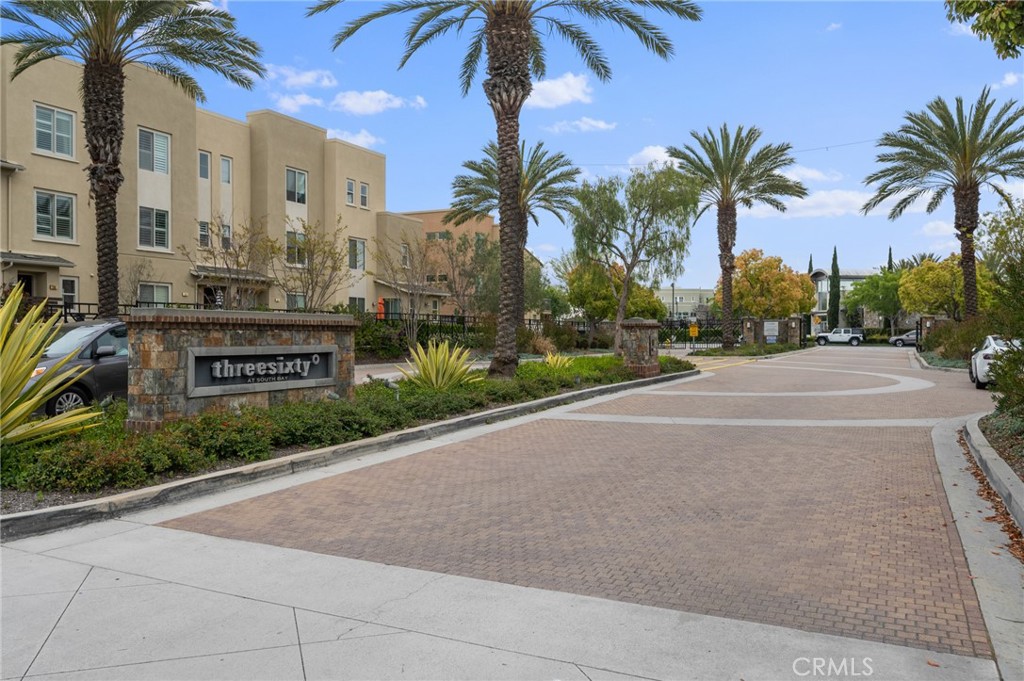 5441 Ocean, Unit 101 Hawthorne, CA 90250 - Photo 37 of 37 a view of a palm trees front of building