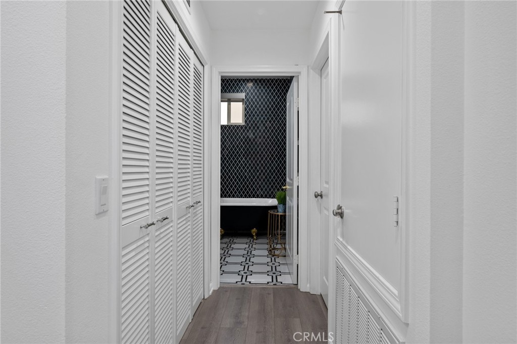5441 Ocean, Unit 101 Hawthorne, CA 90250 - Photo 10 of 37 a view of a hallway