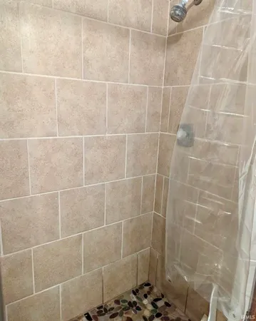 $139,000 | 1414 Southeast 1st Street, Evansville, IN 47713